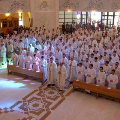 21 aprilie: Iaşi: Liturghia crismei