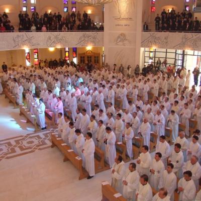 21 aprilie: Iaşi: Liturghia crismei