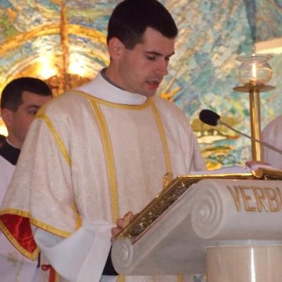 21 aprilie: Iaşi: Liturghia crismei