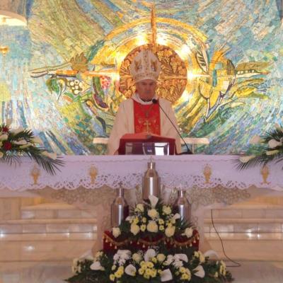 21 aprilie: Iaşi: Liturghia crismei