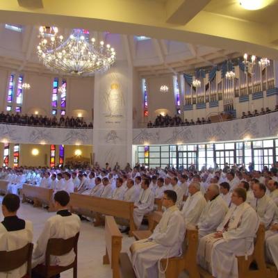21 aprilie: Iaşi: Liturghia crismei