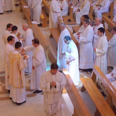 21 aprilie: Iaşi: Liturghia crismei