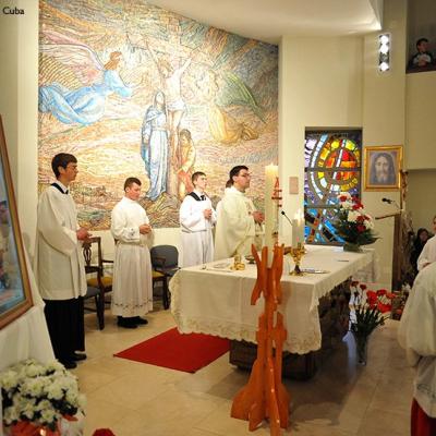 23 aprilie: Măgura (BC): Slujba Învierii la Căminul de bătrâni "Sfânta Faţă a lui Isus" (foto: FOCUS)