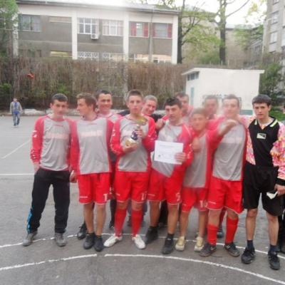 27-29 aprilie: Roman: Al VIII-lea turneu de fotbal interparohial