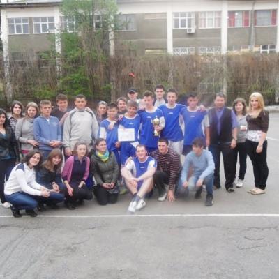 27-29 aprilie: Roman: Al VIII-lea turneu de fotbal interparohial
