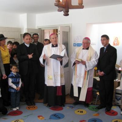29 şi 30 aprilie: Roman: Sfinţirea şi inaugurarea a trei noi proiecte ale Asociaţiei Caritas