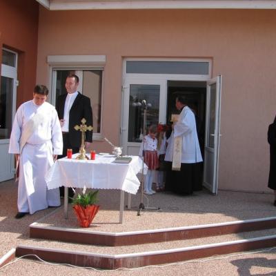 29 şi 30 aprilie: Roman: Sfinţirea şi inaugurarea a trei noi proiecte ale Asociaţiei Caritas
