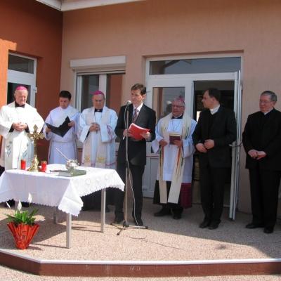 29 şi 30 aprilie: Roman: Sfinţirea şi inaugurarea a trei noi proiecte ale Asociaţiei Caritas