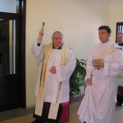 29 şi 30 aprilie: Roman: Sfinţirea şi inaugurarea a trei noi proiecte ale Asociaţiei Caritas