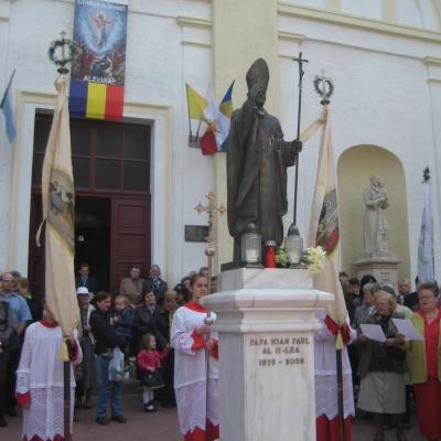 1 mai: Suceava: Ziua beatificării papei Ioan Paul al II-lea