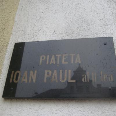 1 mai: Suceava: Ziua beatificării papei Ioan Paul al II-lea