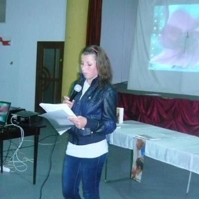 2 mai: Bacău "Sfântul Nicolae": Simpozionul pentru tineri "O floare la fereastra cerului"