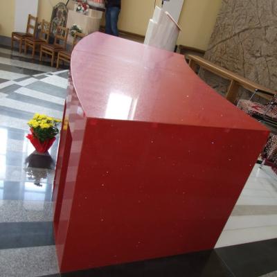 8 mai: Tomeşti: Sfinţirea bisericii "Fericitul Ieremia Valahul" şi consacrarea altarului