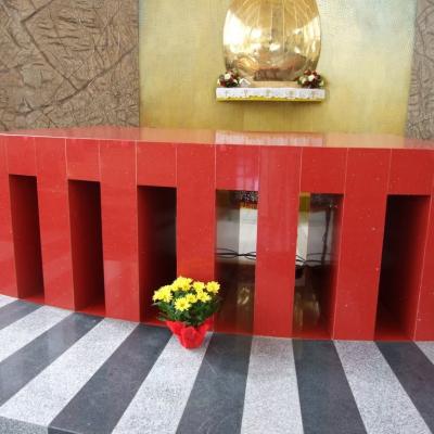 8 mai: Tomeşti: Sfinţirea bisericii "Fericitul Ieremia Valahul" şi consacrarea altarului