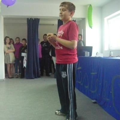 8 mai: Iaşi ("Sfânta Tereza"): Concursuri şi aniversare