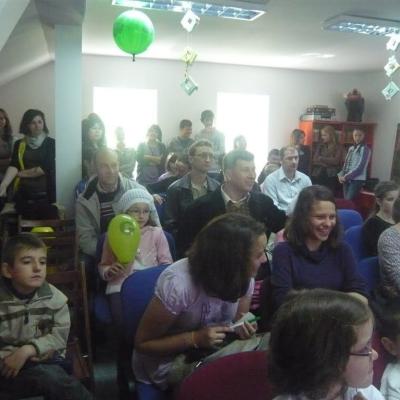 8 mai: Iaşi ("Sfânta Tereza"): Concursuri şi aniversare