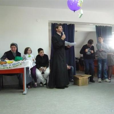 8 mai: Iaşi ("Sfânta Tereza"): Concursuri şi aniversare