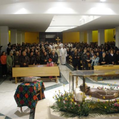 8 mai: Oneşti: Hramul sanctuarului "Fericitul Ieremia"