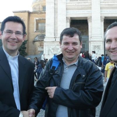 8 mai: Roma: Românii au "incendiat" Roma la cea de-a XX-a ediţie a "Sărbătorii popoarelor" - "Festa dei popoli"