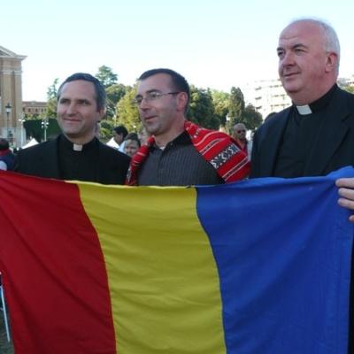 8 mai: Roma: Românii au "incendiat" Roma la cea de-a XX-a ediţie a "Sărbătorii popoarelor" - "Festa dei popoli"