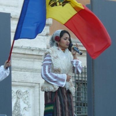8 mai: Roma: Românii au "incendiat" Roma la cea de-a XX-a ediţie a "Sărbătorii popoarelor" - "Festa dei popoli"