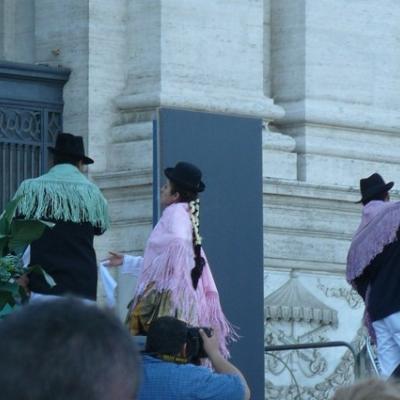 8 mai: Roma: Românii au "incendiat" Roma la cea de-a XX-a ediţie a "Sărbătorii popoarelor" - "Festa dei popoli"