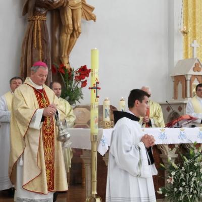 8 mai: Roman: Întâlnirea persoanelor consacrate