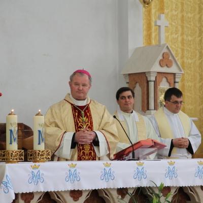 8 mai: Roman: Întâlnirea persoanelor consacrate