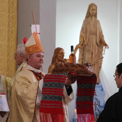 8 mai: Roman: Întâlnirea persoanelor consacrate