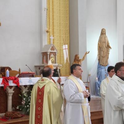 8 mai: Roman: Întâlnirea persoanelor consacrate