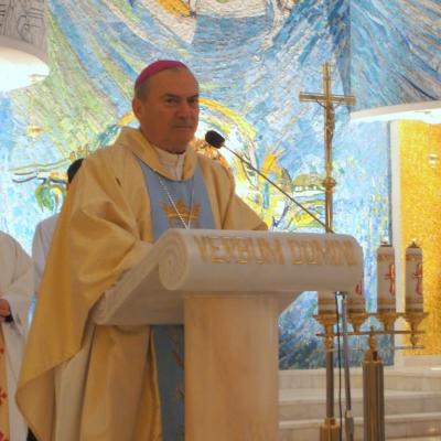 10 mai: Iaşi: Liturghie concelebrată de preoţii promoţiei 2008