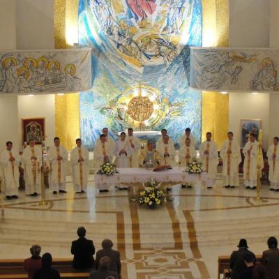 10 mai: Iaşi: Liturghie concelebrată de preoţii promoţiei 2008