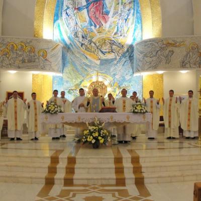 10 mai: Iaşi: Liturghie concelebrată de preoţii promoţiei 2008