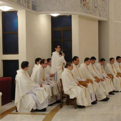 10 mai: Iaşi: Liturghie concelebrată de preoţii promoţiei 2008
