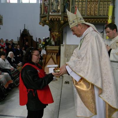 13 mai: Cacica: Pelerinajul de Ziua Bolnavului