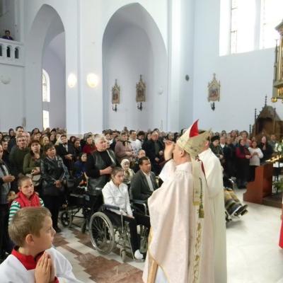 13 mai: Cacica: Pelerinajul de Ziua Bolnavului