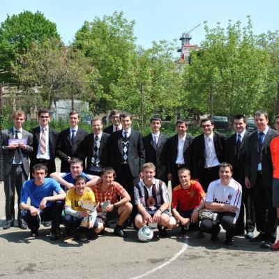 15 mai: Iaşi (ITRC): Duminica Vocaţiei