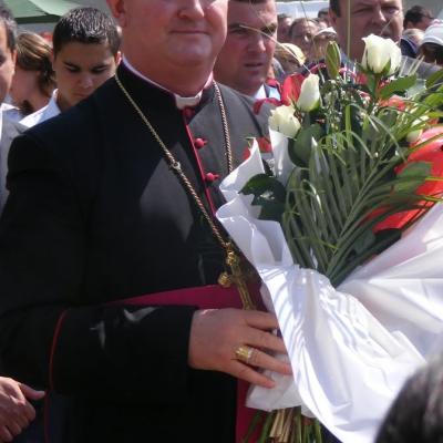 15 mai: Răcăciuni: Sfinţirea bisericii şi a centrului parohial. Foto: Ciprian Cojoc