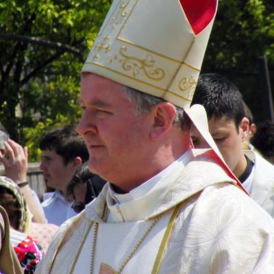 15 mai: Răcăciuni: Sfinţirea bisericii şi a centrului parohial. Foto: Ciprian Cojoc