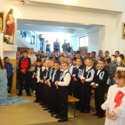 15 mai: Cleja "Sf. Francisc de Assisi": Prima Sfântă Împărtăşanie