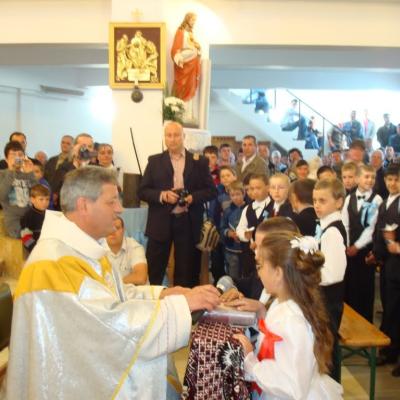 15 mai: Cleja "Sf. Francisc de Assisi": Prima Sfântă Împărtăşanie