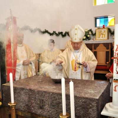 21 mai: Poiana Micului: Liturghia de sfinţire a bisericii "Fericitul Ioan Paul al II-lea"