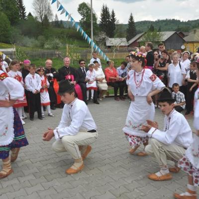 21 mai: Poiana Micului: Liturghia de sfinţire a bisericii "Fericitul Ioan Paul al II-lea"