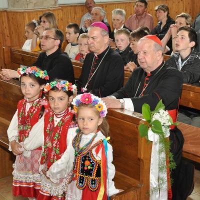 21 mai: Poiana Micului: Liturghia de sfinţire a bisericii "Fericitul Ioan Paul al II-lea"
