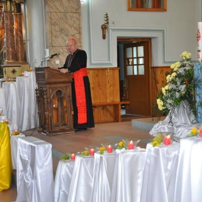 21 mai: Poiana Micului: Liturghia de sfinţire a bisericii "Fericitul Ioan Paul al II-lea"