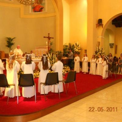 22 mai: Roma: Prima Sfântă Împărtăşanie în comunitatea catolicilor români