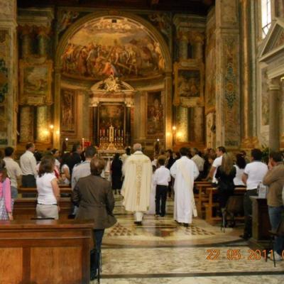 22 mai: Roma: Prima Sfântă Împărtăşanie în comunitatea catolicilor români