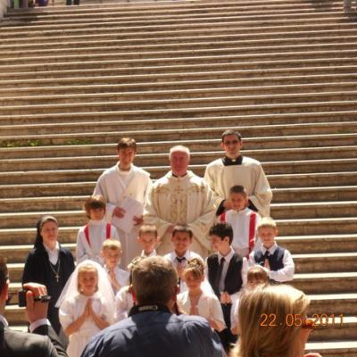 22 mai: Roma: Prima Sfântă Împărtăşanie în comunitatea catolicilor români