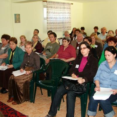 28 mai: Oneşti: Capitol naţional electiv al Ordinului Franciscan Secular