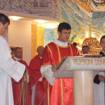 12 iunie: Iaşi: Vizita elevilor Seminarului Liceal din Bacău la catedrală